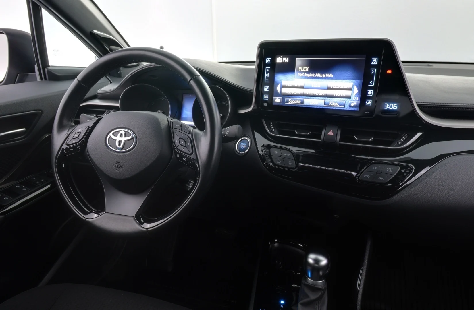 Car Image - 3gR0t5C0iWaHQrGG1zU1Yj