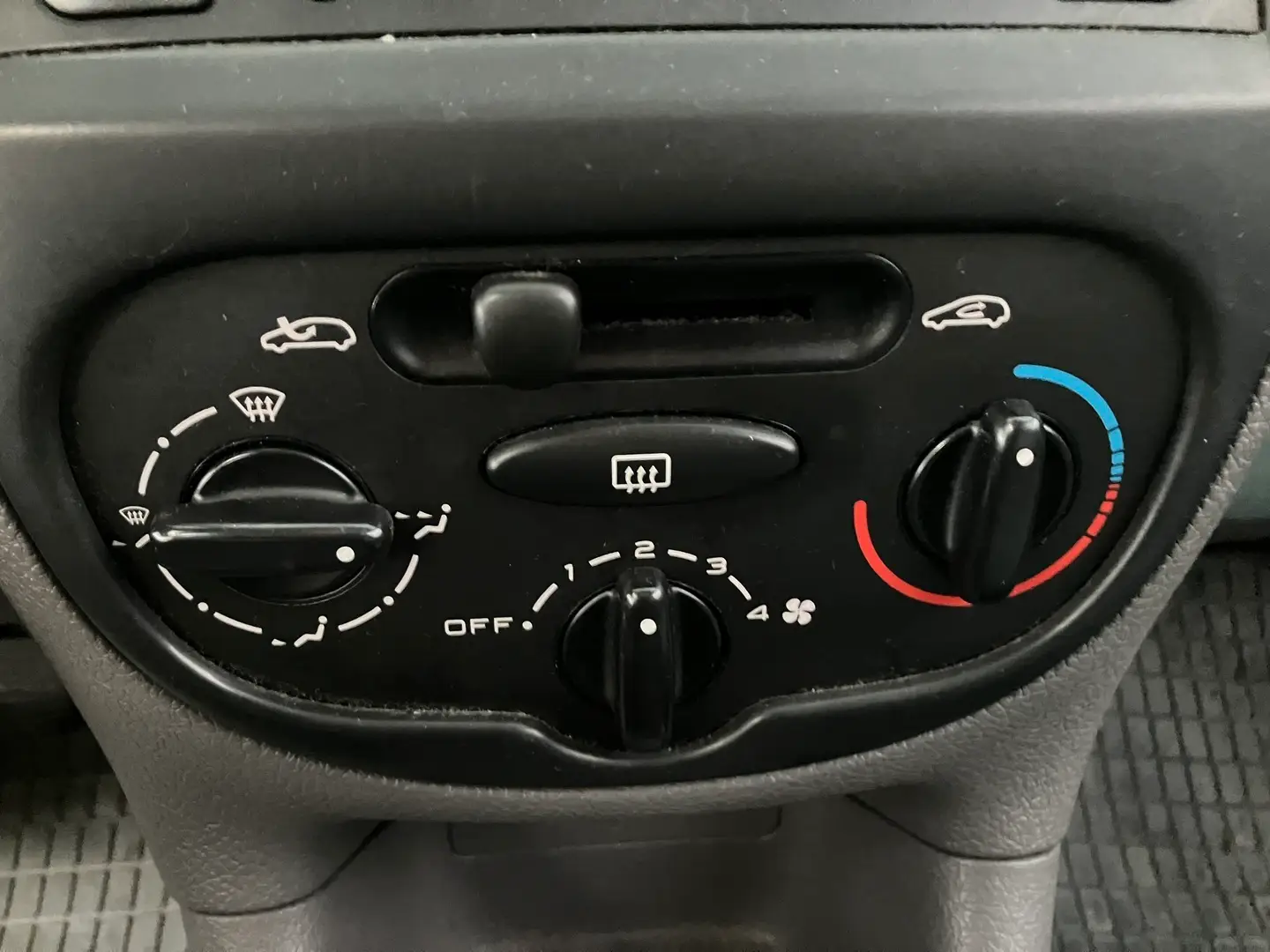 Car Image - 50CG11tvht1I0raSHuwphS