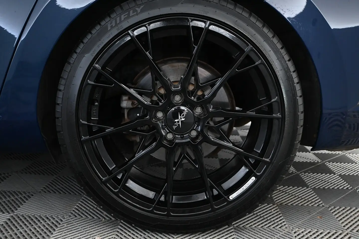 Car Image - 7Gl8gUIxWy4PEYteiOrI8B