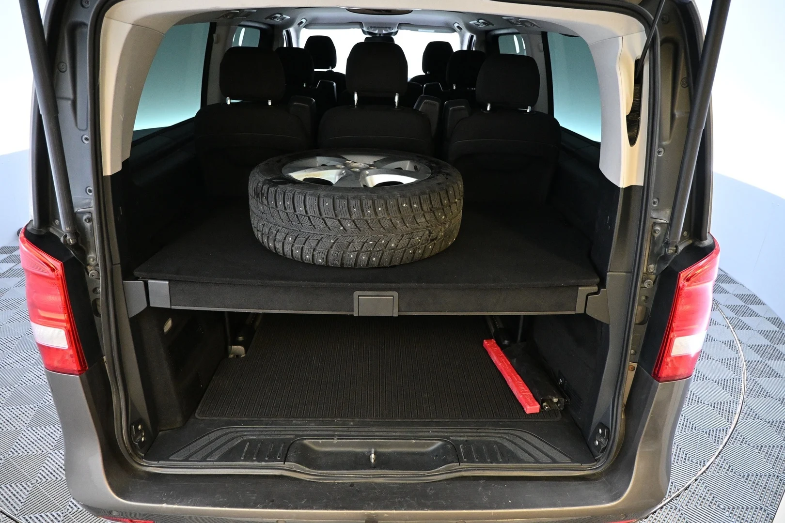Car Image - 7ajoYLlsLtB4FRJjb9Vmpa