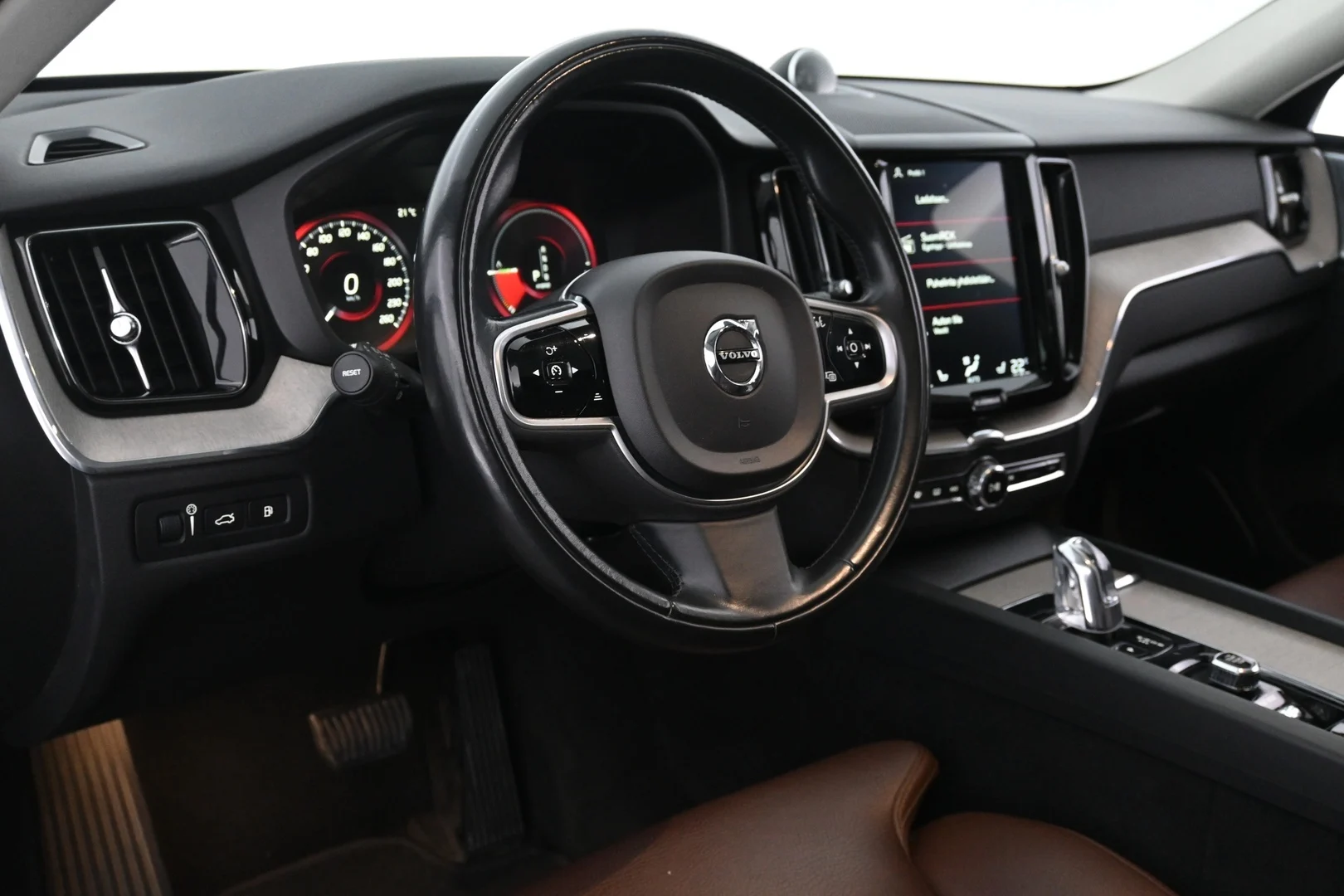 Car Image - 65Hzaj4q2xbuDqVeP5kYwb