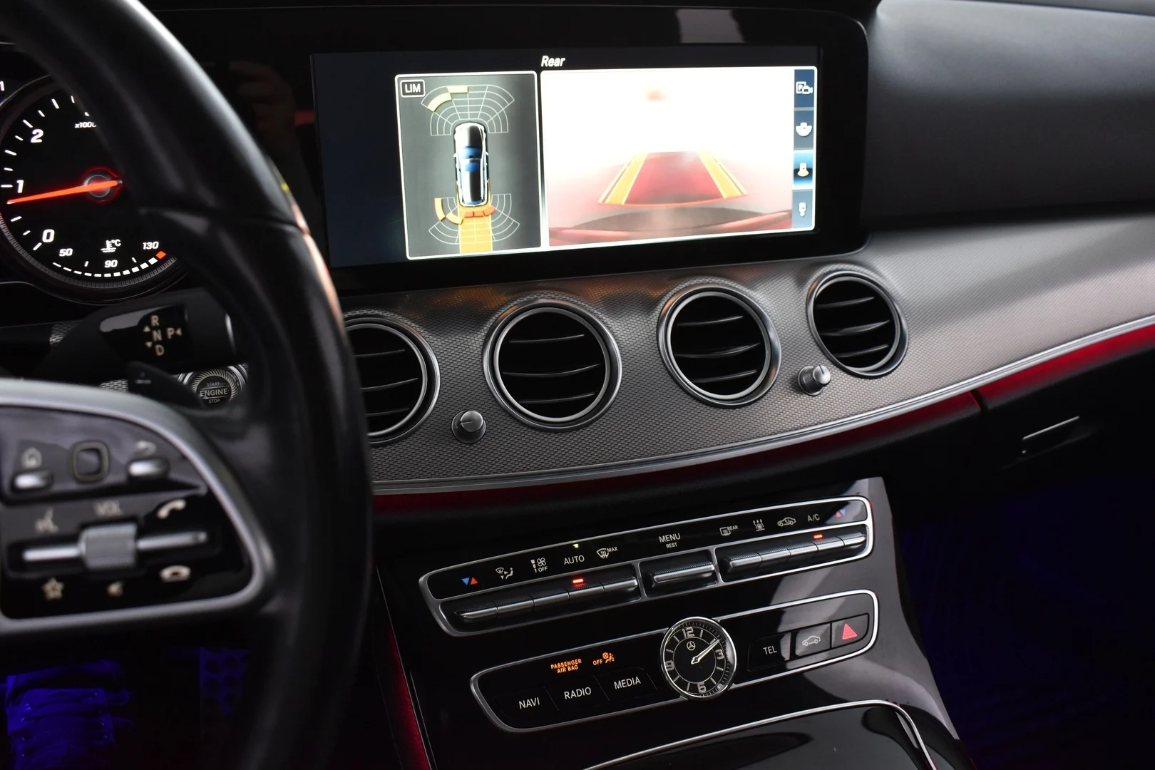 Car Image - 3pQMCvzhmnQKWbDeKbeoNL