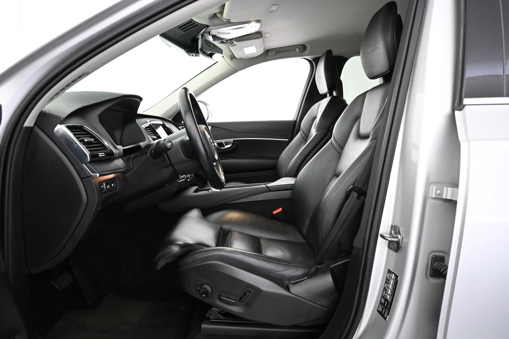 Car Image - 41Inm4ojLLscQVaudBaMmk