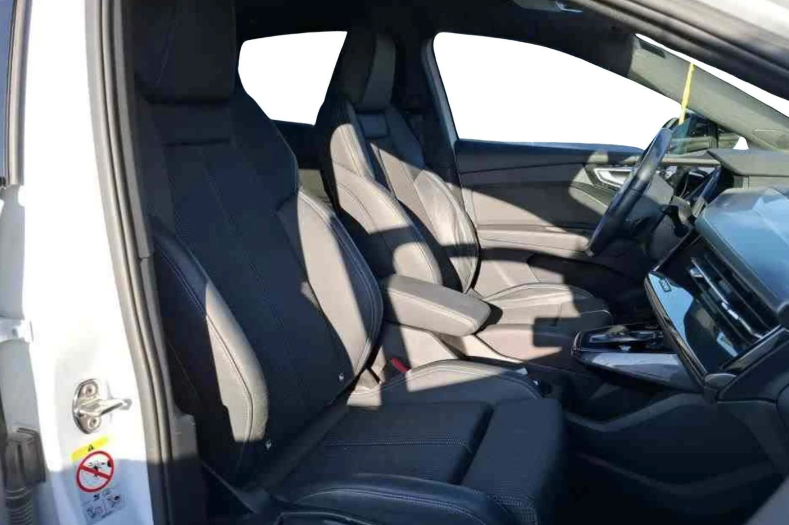 Car Image - 47AIKJb2jTyHRXtb4bg5C6