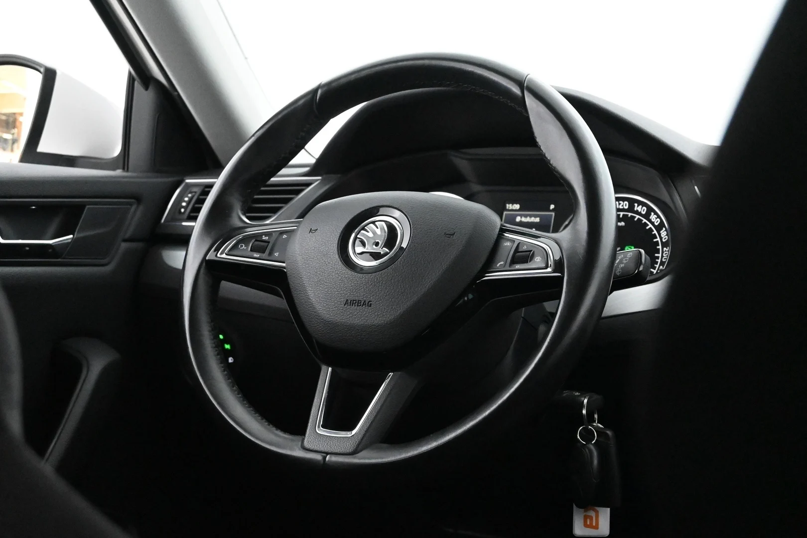 Car Image - 4MmlAYZ3hQvkSh8w4JYmfI
