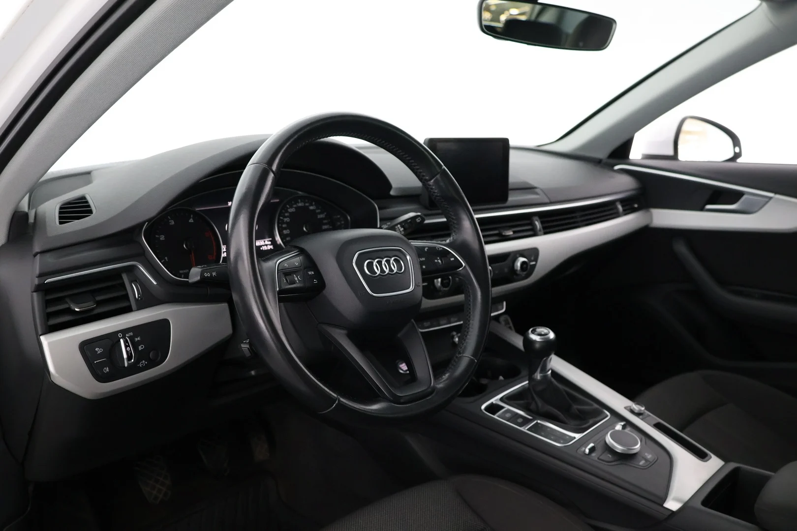 Car Image - 4zkq74FvQ6mAO3NXJvjcqU