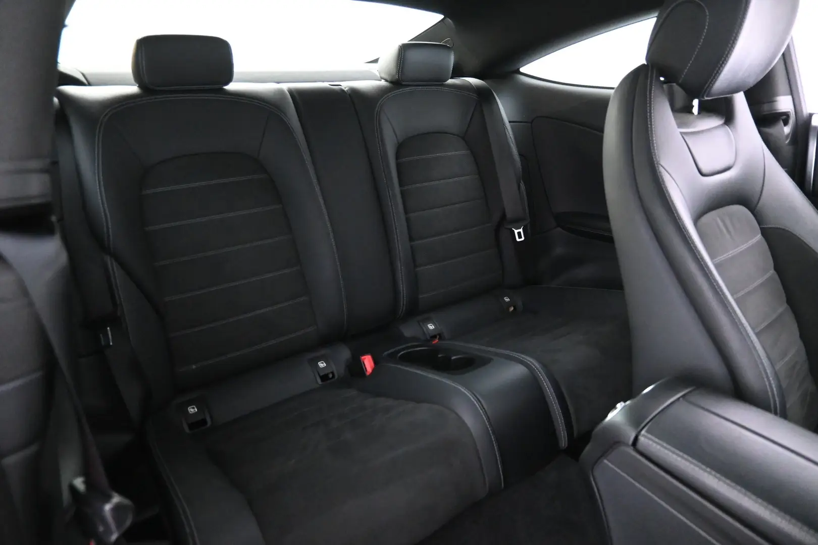 Car Image - 225C9gH1bZ0pofP5wHGUB0