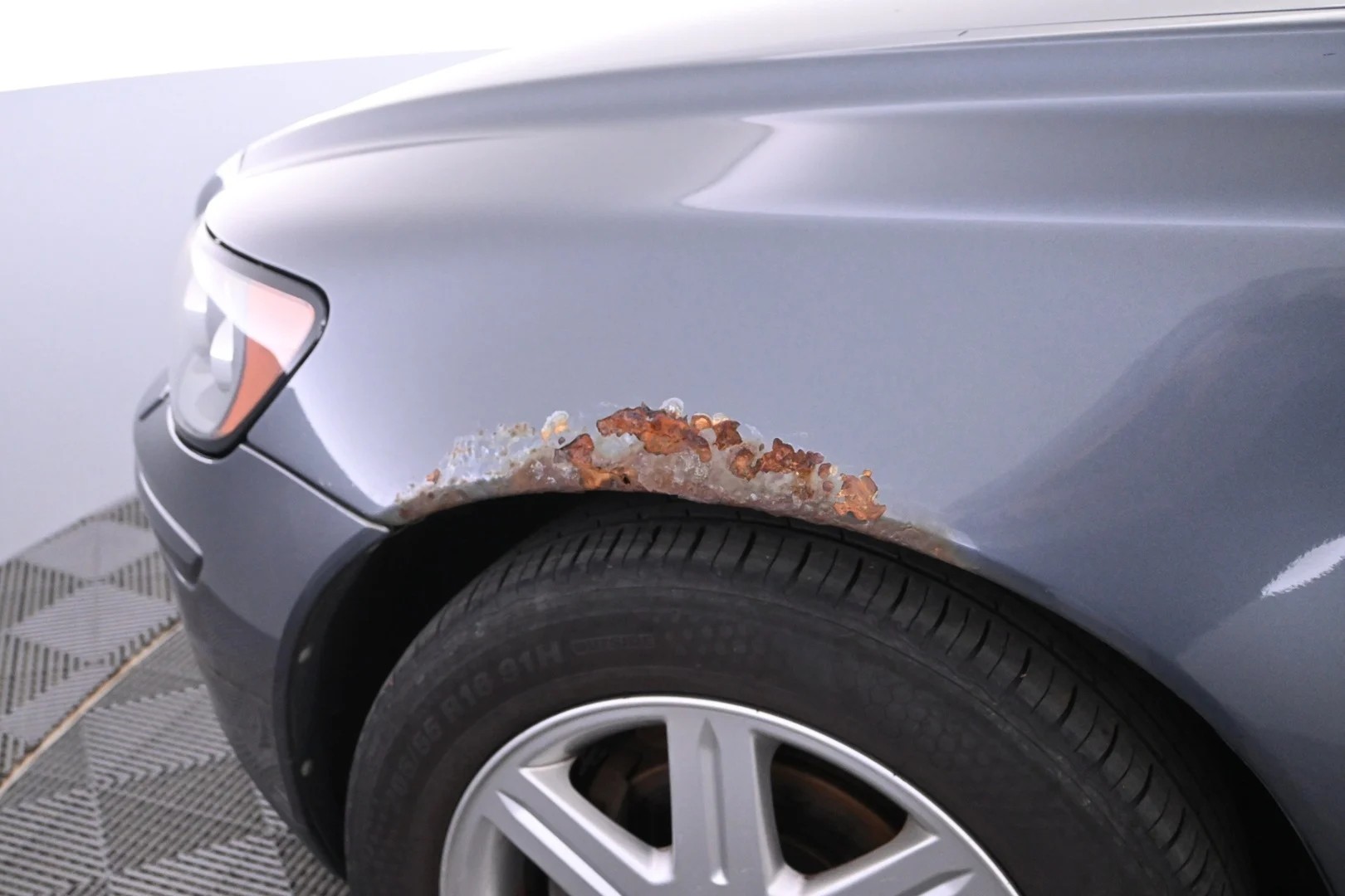 Car Image - 2tsqYO3oiWkuJgFzPNsVrN