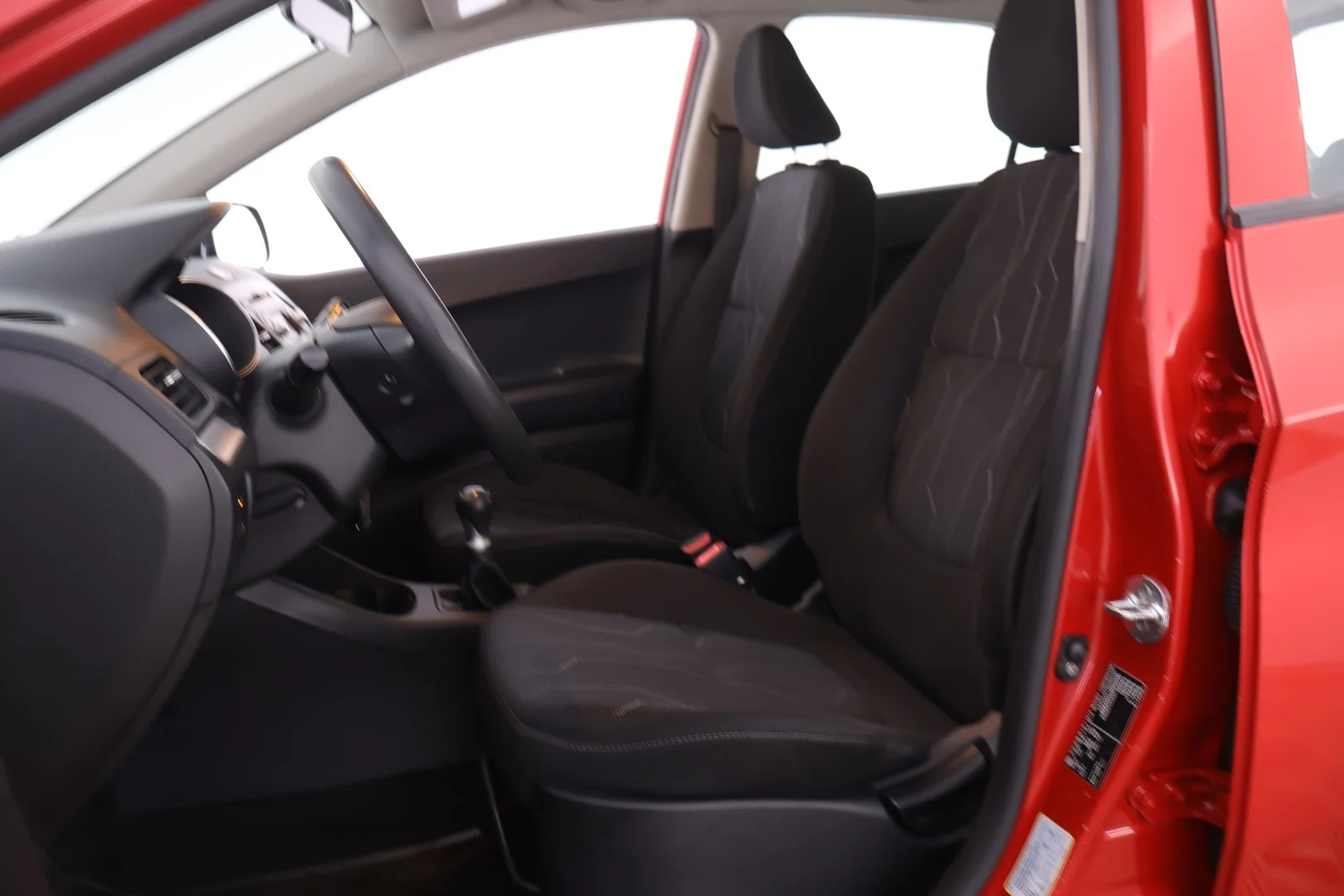 Car Image - 6VUpmYobuykVUw0mmzTIcL