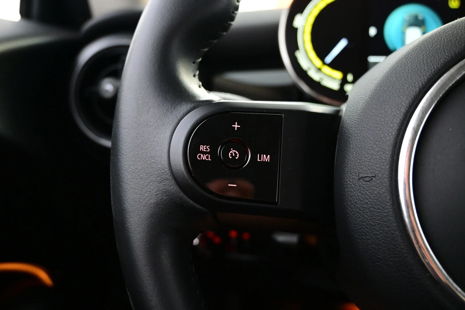 Car Image - 7BVKEyIUESF440Jhe5wQoU
