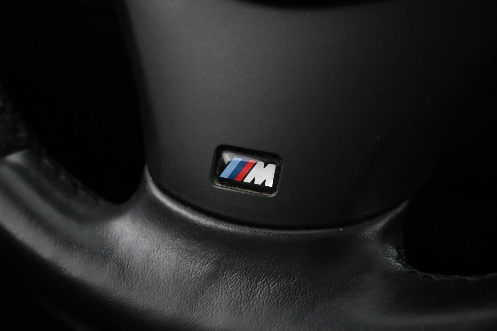 Car Image - 1P833J1erQ1gr7Hvv1kKkf