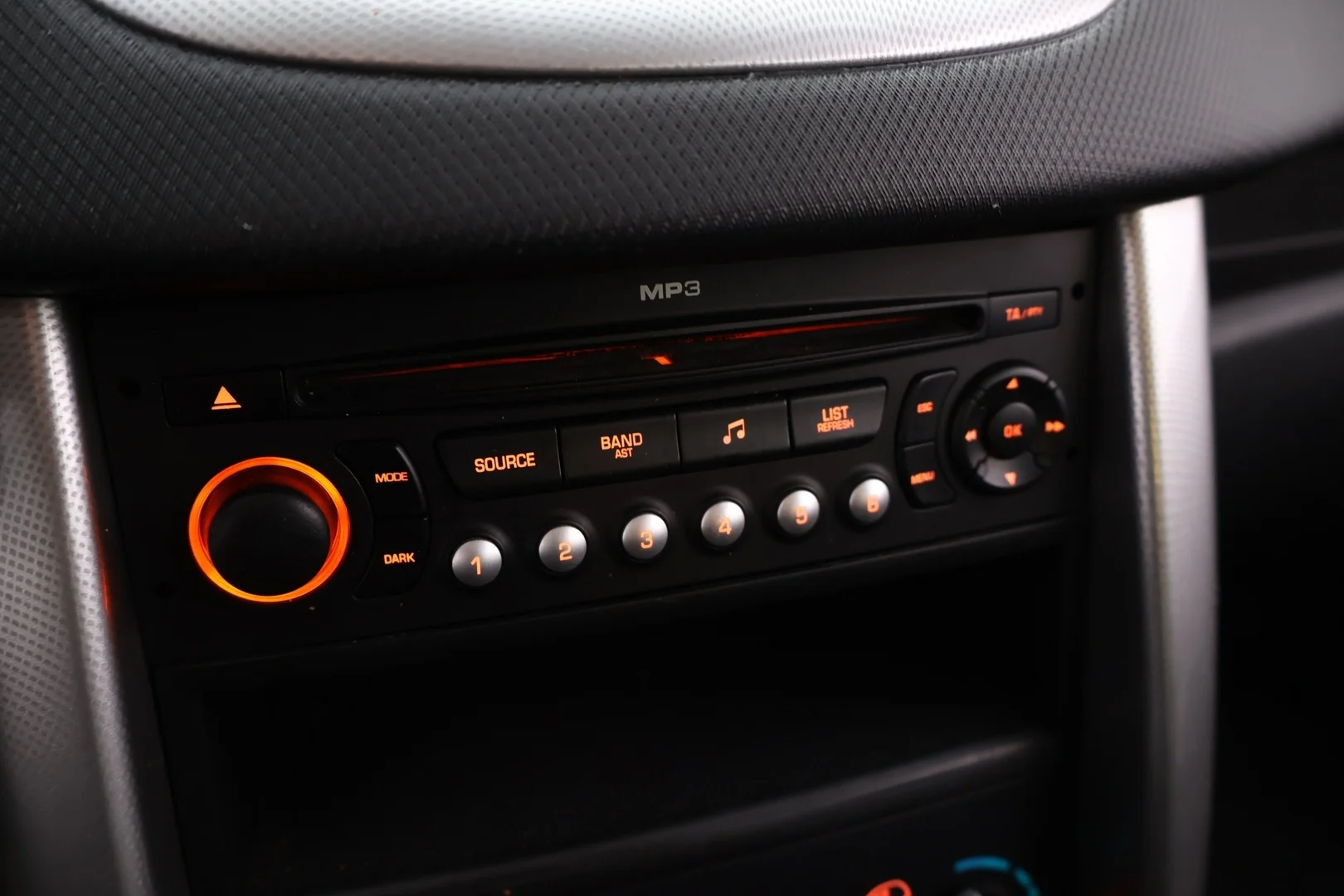 Car Image - 2nW7VEmzxaDTSC4UPOotQ7