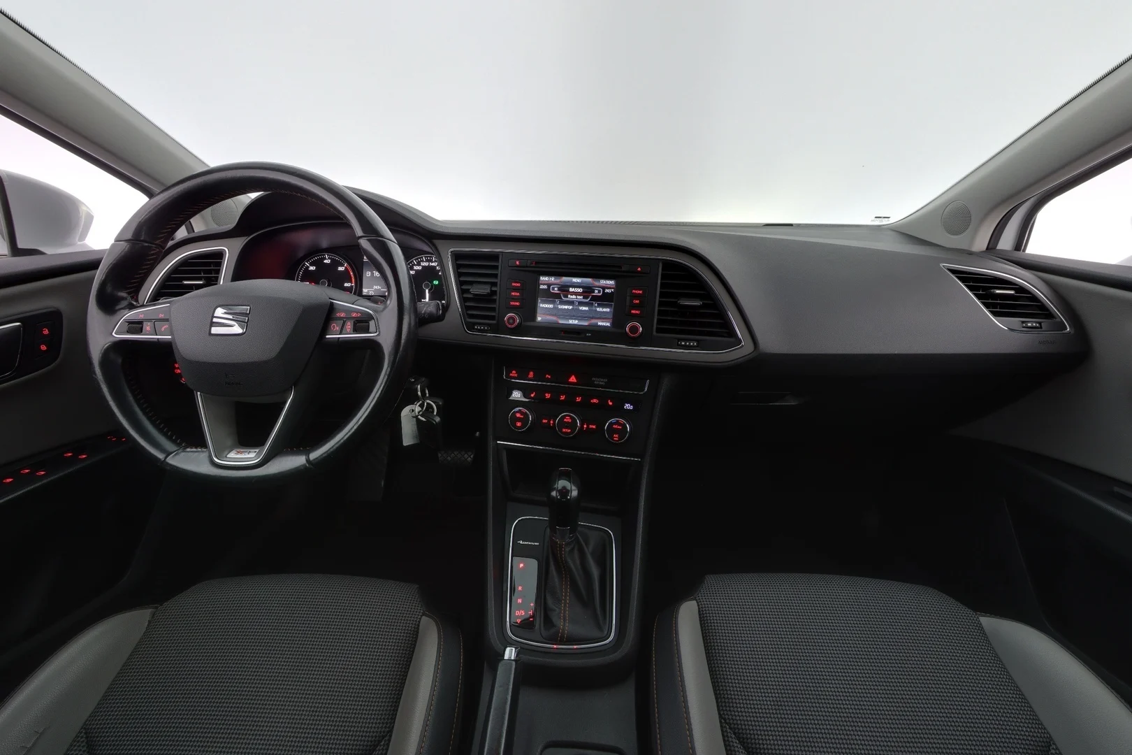 Car Image - 3JvRNM0f8IxuzcFXhfNFA1