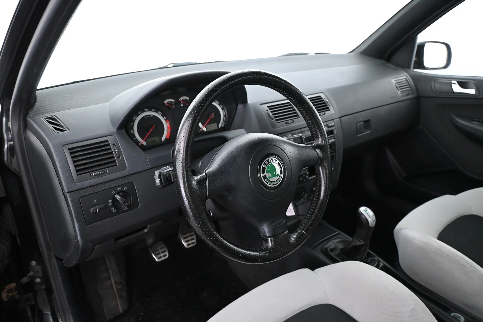 Car Image - 6S4wsqdWm2MnrxQsJ5gkiS