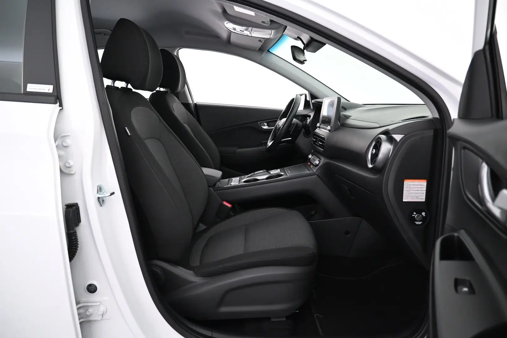 Car Image - 3xOYNEFhY1pDGMY0WYFRen