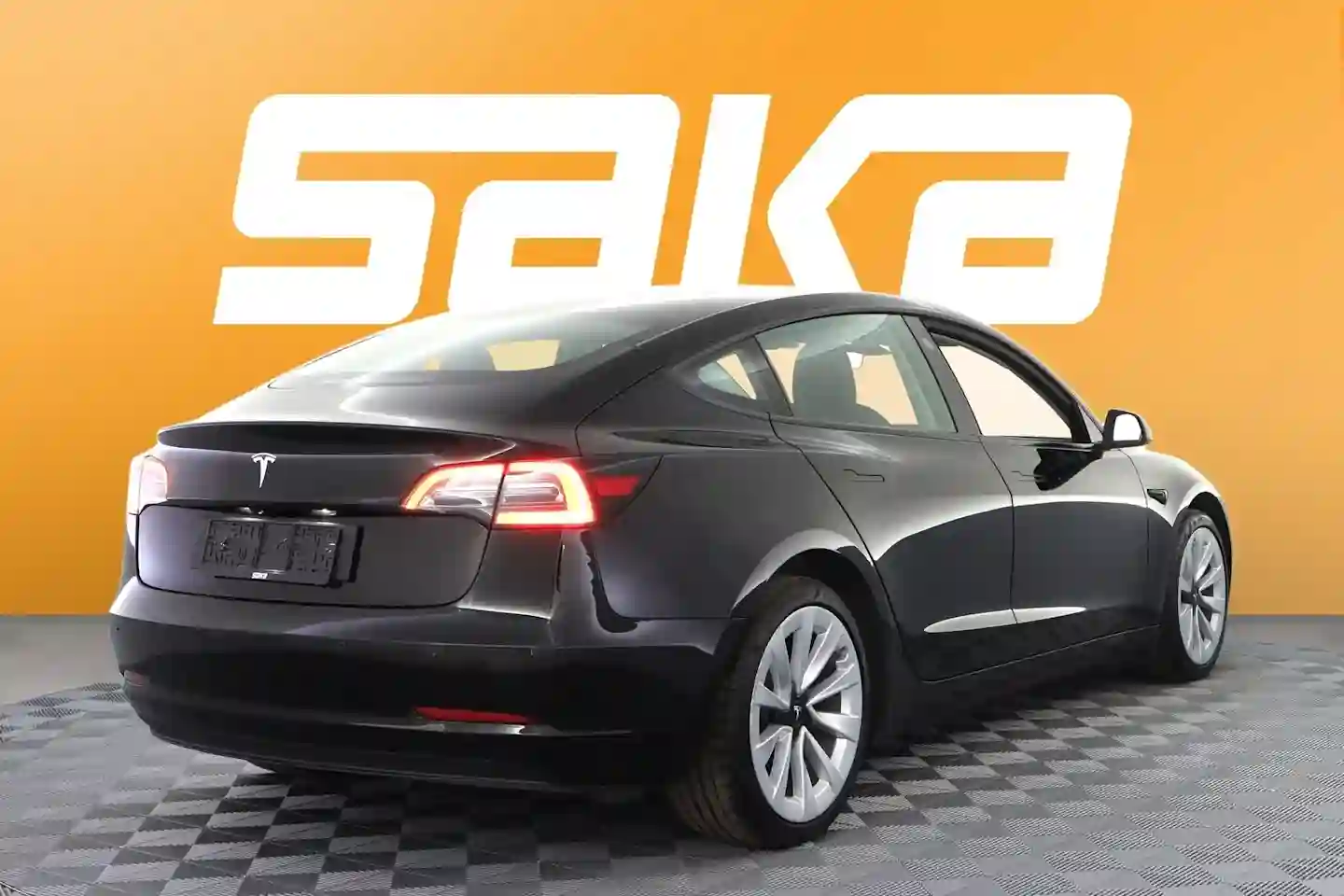 Car Image - 1Zj0zwT8f1VKLlf0wgKxS0