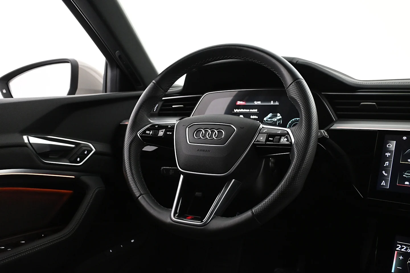 Car Image - qCFw3IG80JzlBlsNaRP2e