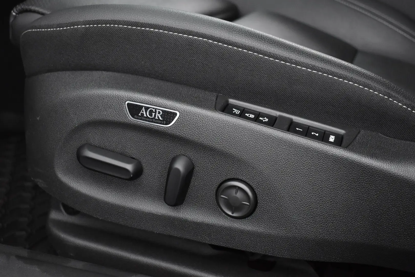 Car Image - 6vfpdD2hlSA2s9iim6d8al