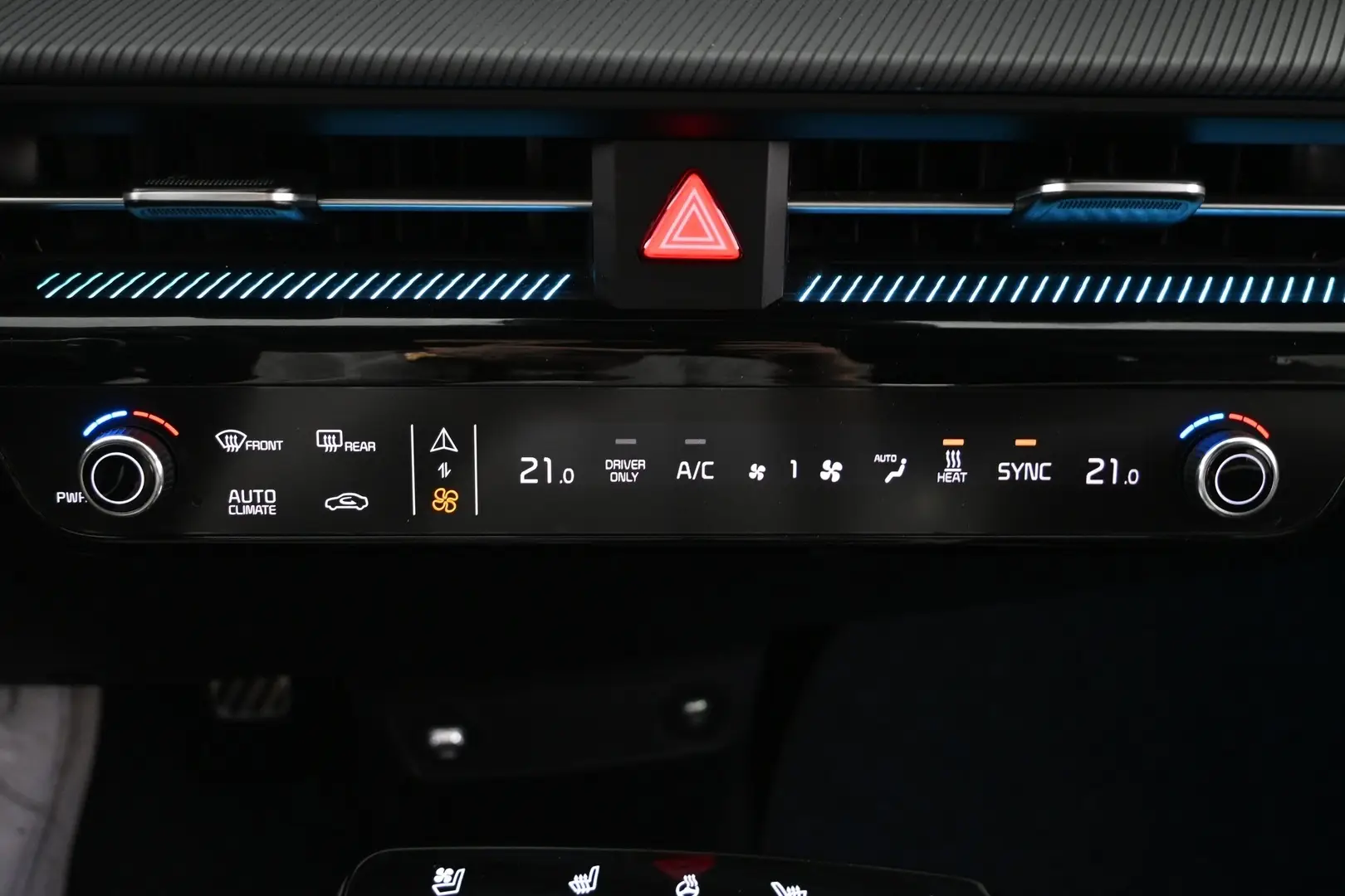 Car Image - 7KsANhpafynENdcmkaXJo5