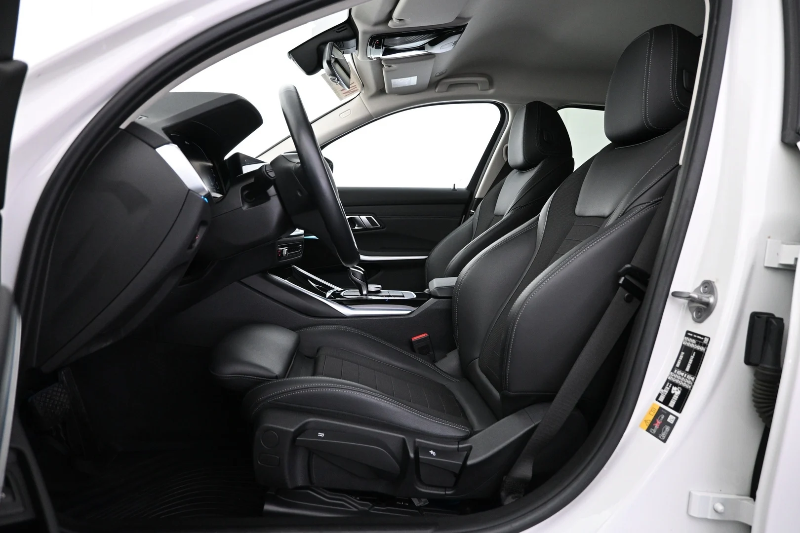 Car Image - 3TB3bJPO6R0RM9LDAHJ3RU