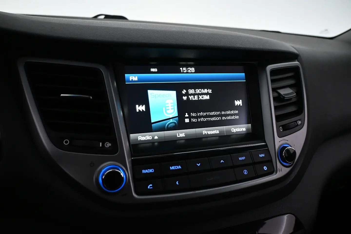 Car Image - nwXgCT8xKAvKT6cMGoOJl