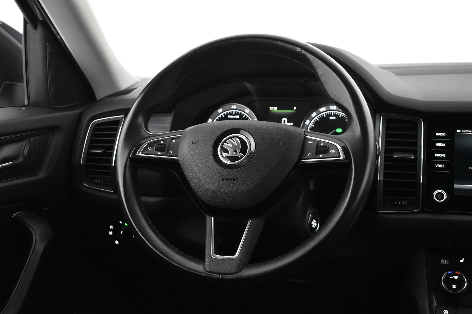 Car Image - 1LNWExdKiV3LTYqpGiTpAT