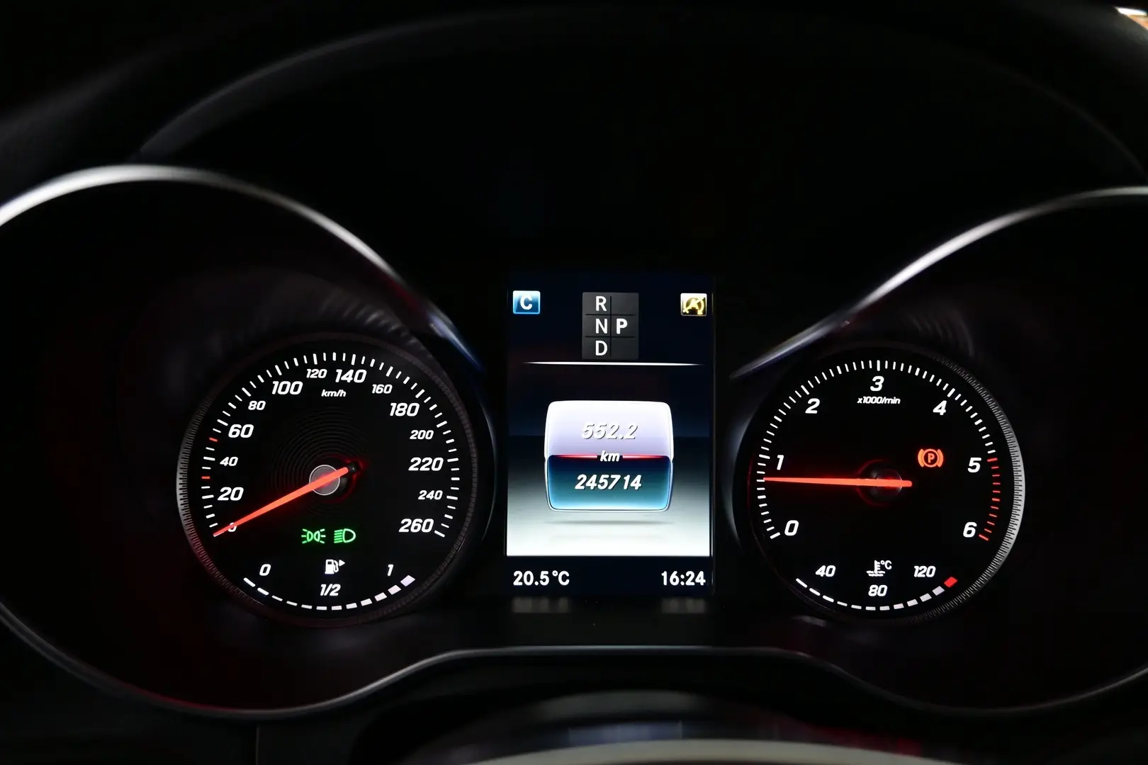Car Image - 7gIsmEf8VJzSLnhzWmwxeb