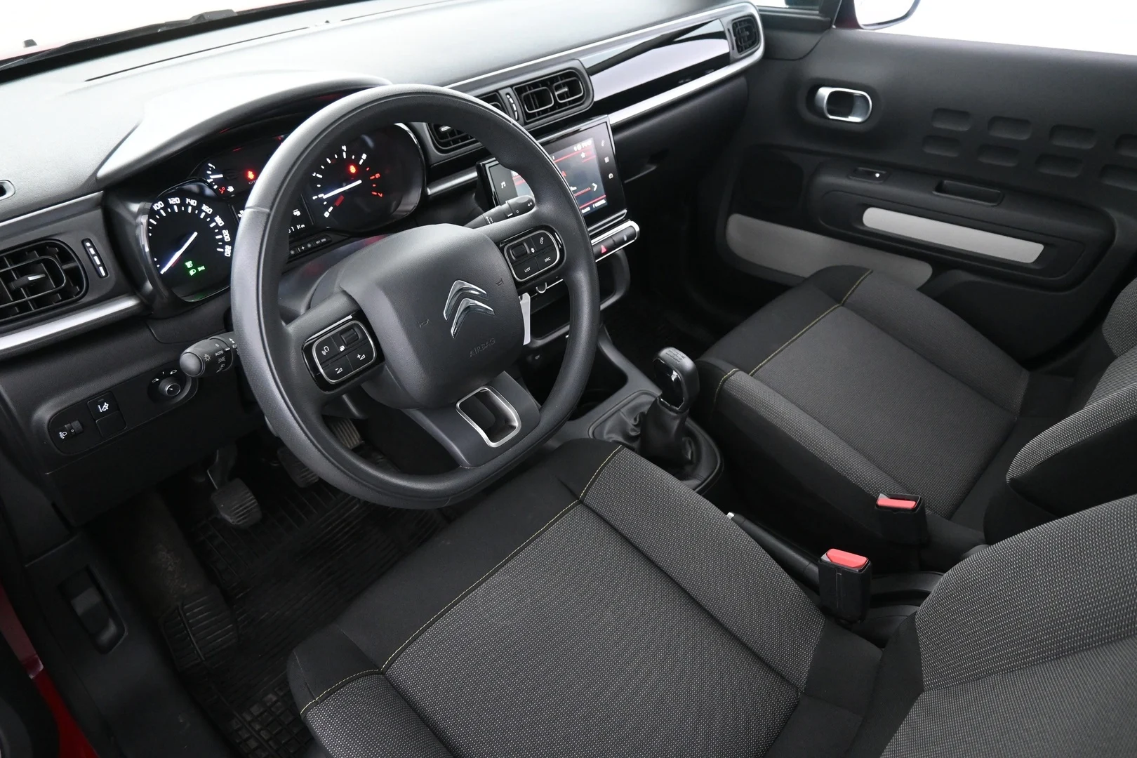Car Image - 6sxPb6iEa0uYvcSHWNWsNi