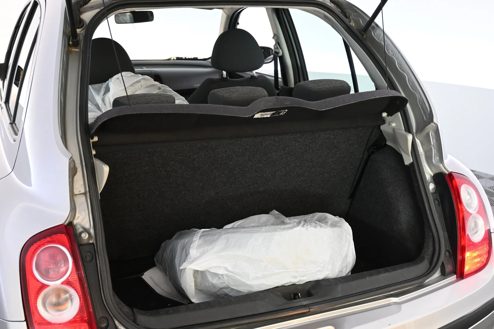 Car Image - 696OoycUnIXIcatobPqvsO