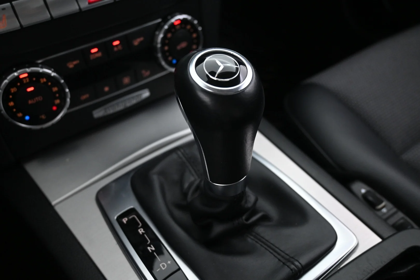 Car Image - EchatgjAs2K2TnvaeWfTA
