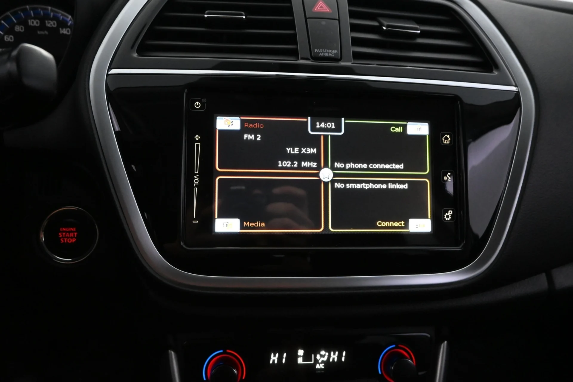 Car Image - 54S60AKwekXVLM08vAUu82