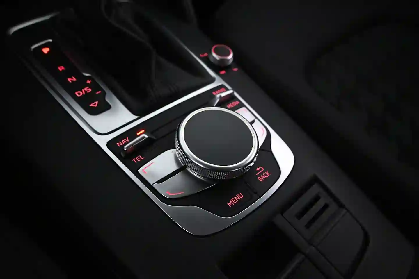 Car Image - 6AD40lnw8H6U9TVC0JtveU