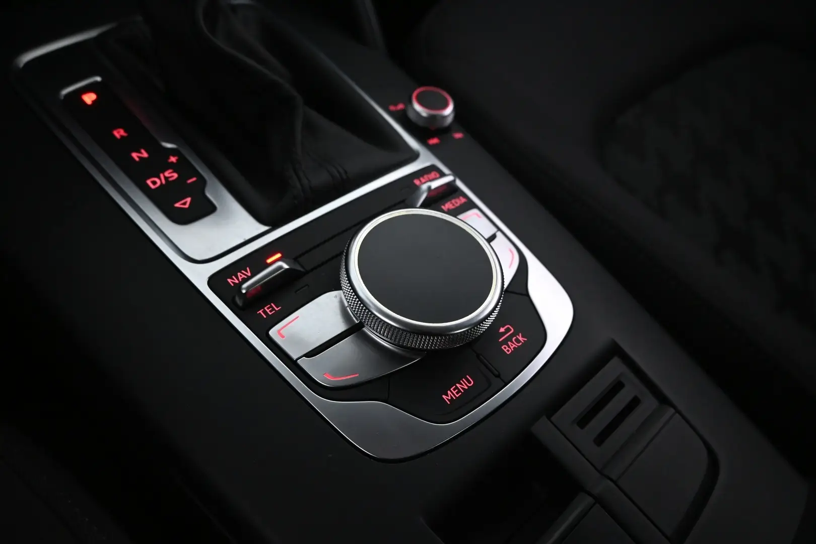Car Image - 6AD40lnw8H6U9TVC0JtveU
