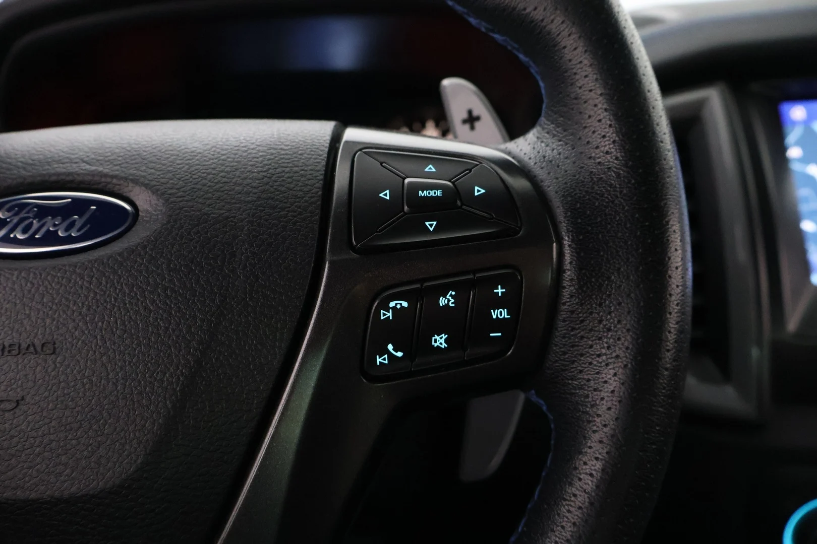 Car Image - 3iE8AYdHphGr8HwEWTKEWJ