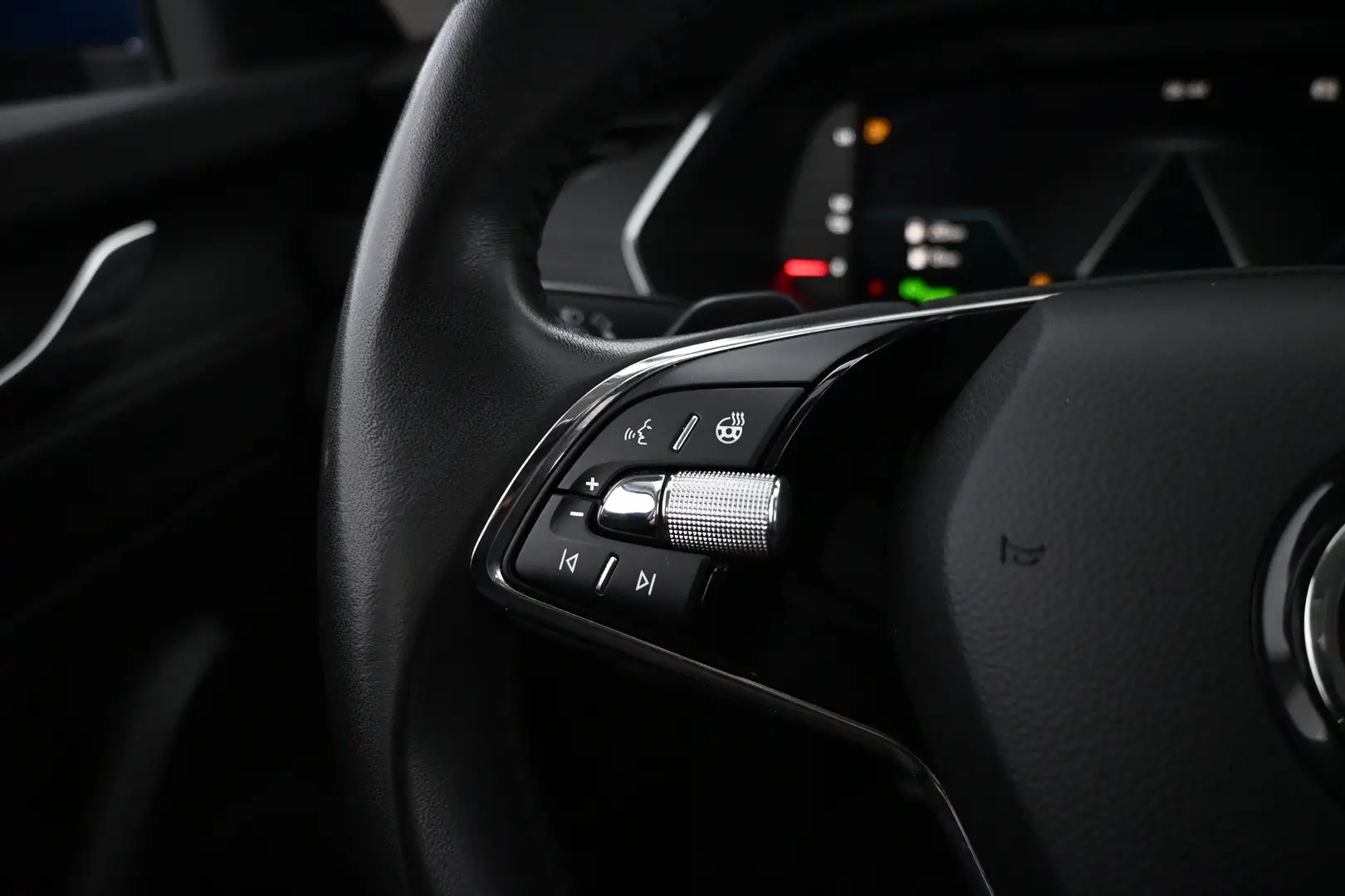 Car Image - 5t4LtVRdu9fEtDHHrLTvBY
