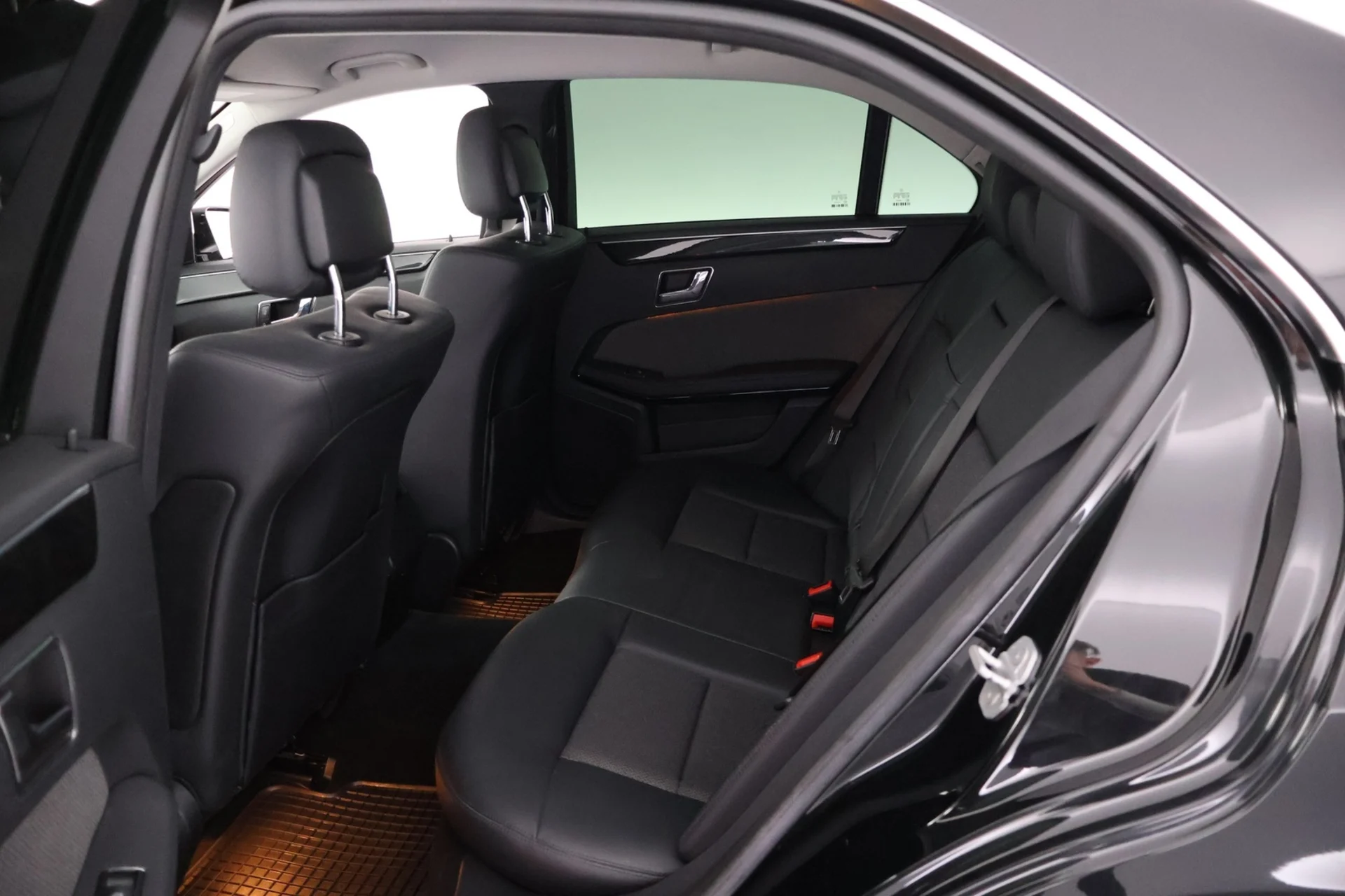 Car Image - 30kWC50iPk6TROSFGlEKcZ