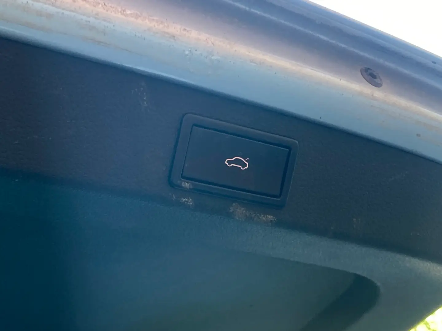 Car Image - 10NYLuMF3T2dVnSkDqeNfB