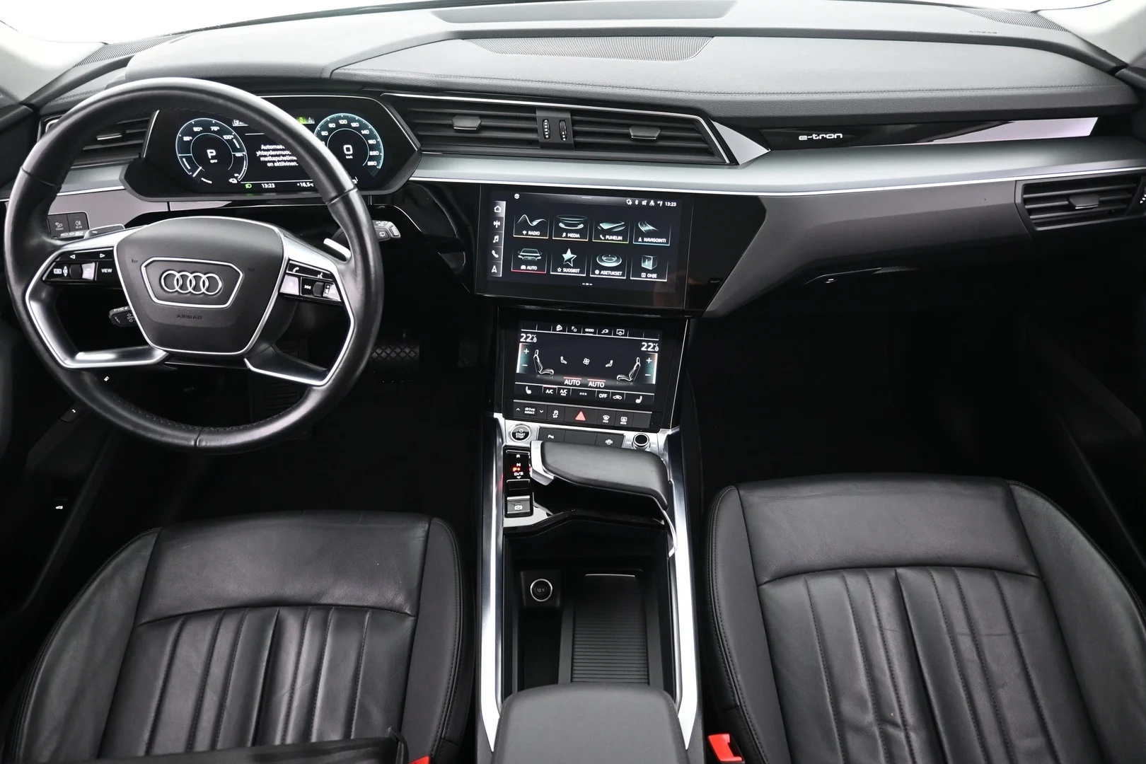 Car Image - 6Y49SiNa64hyRxZlMJsM6W