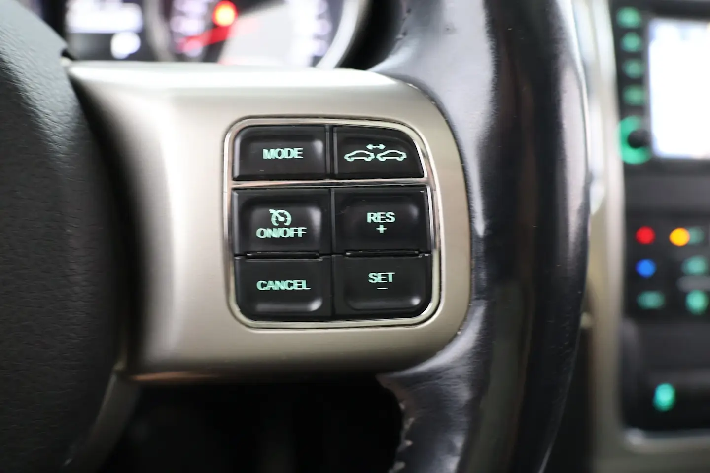 Car Image - 1MnMRlhWkbDMIVkj03IXFf