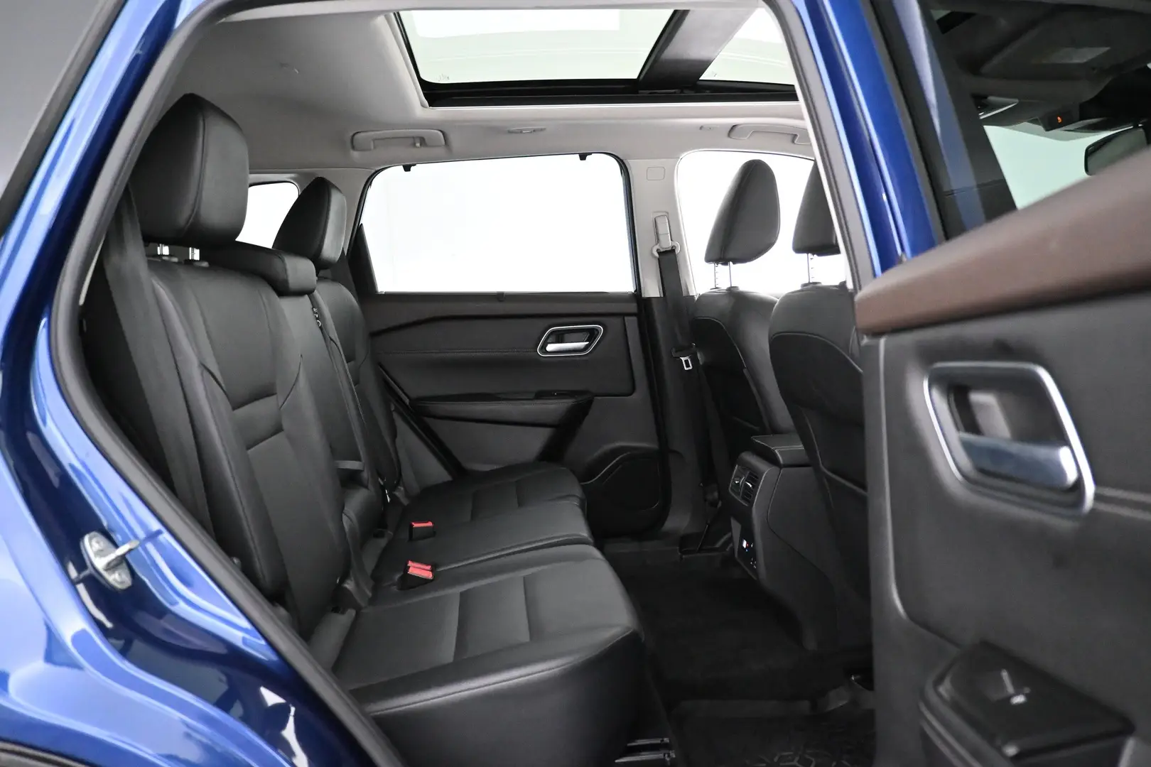 Car Image - 3GWY1RqXVF6BHAfWbzt9RZ