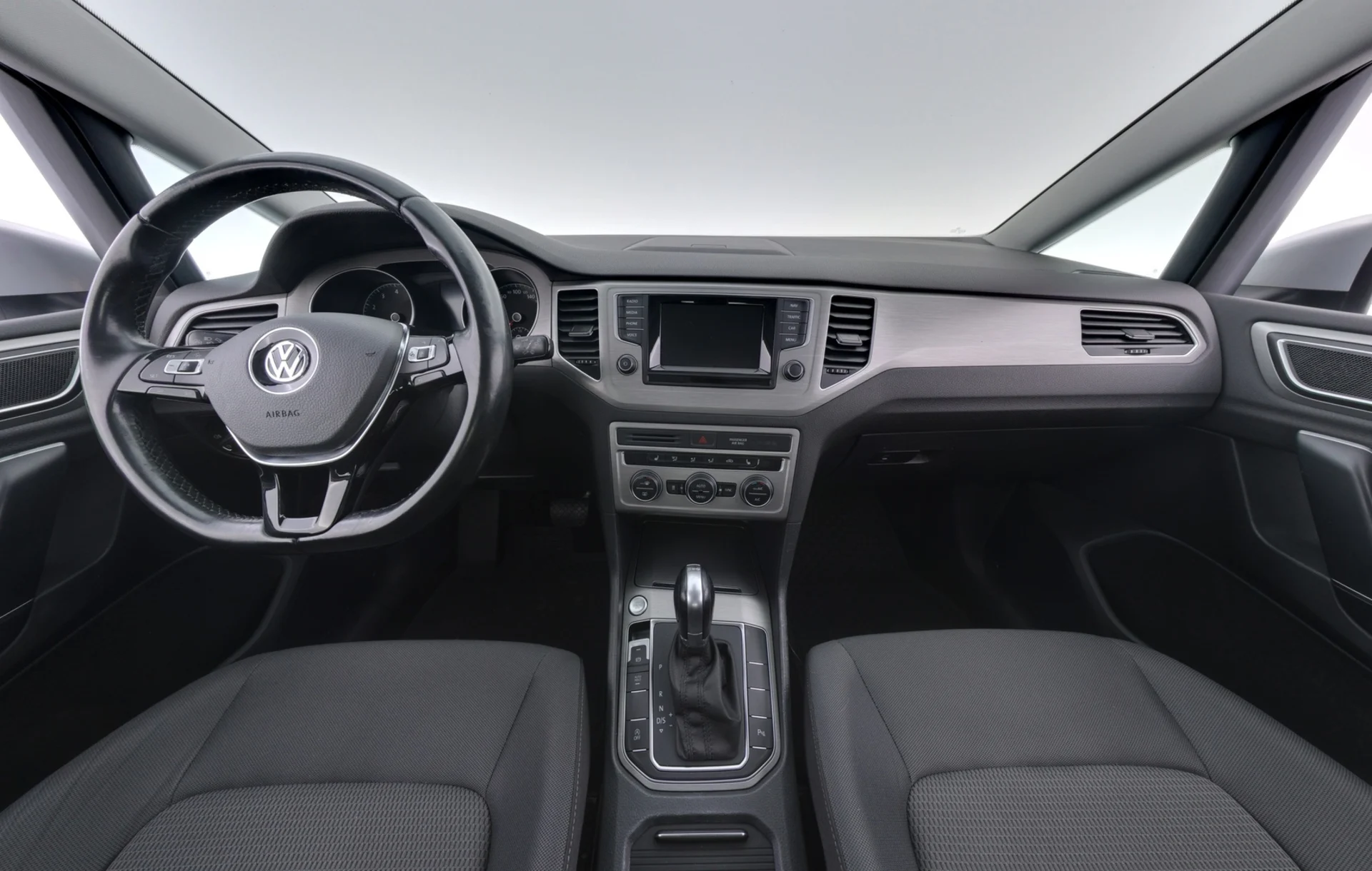 Car Image - 3ExxM1KSEDLN2M9bg60lHl