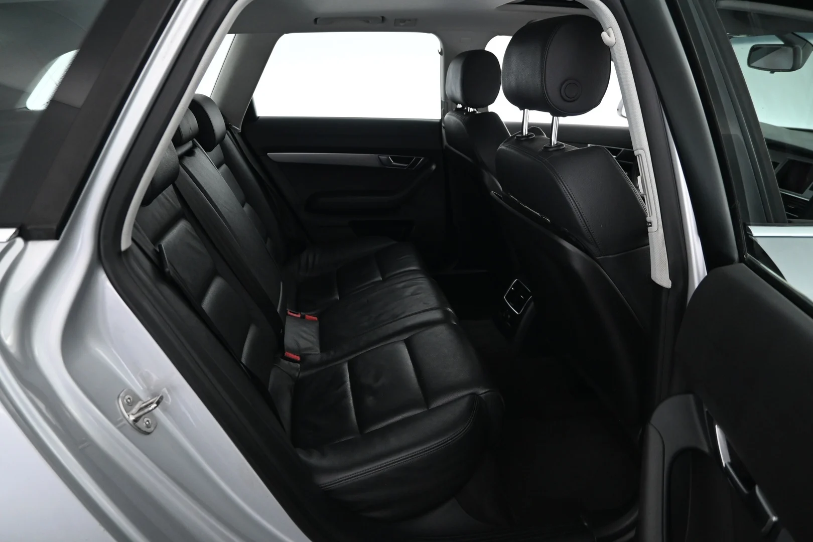 Car Image - 6lokPPlXsQC2x1yhqhSakh