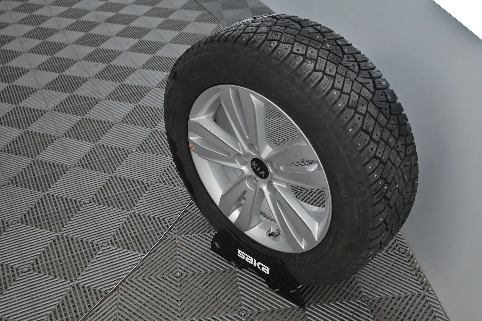 Car Image - 1LZdJTPX2oReWrXpjeiezG