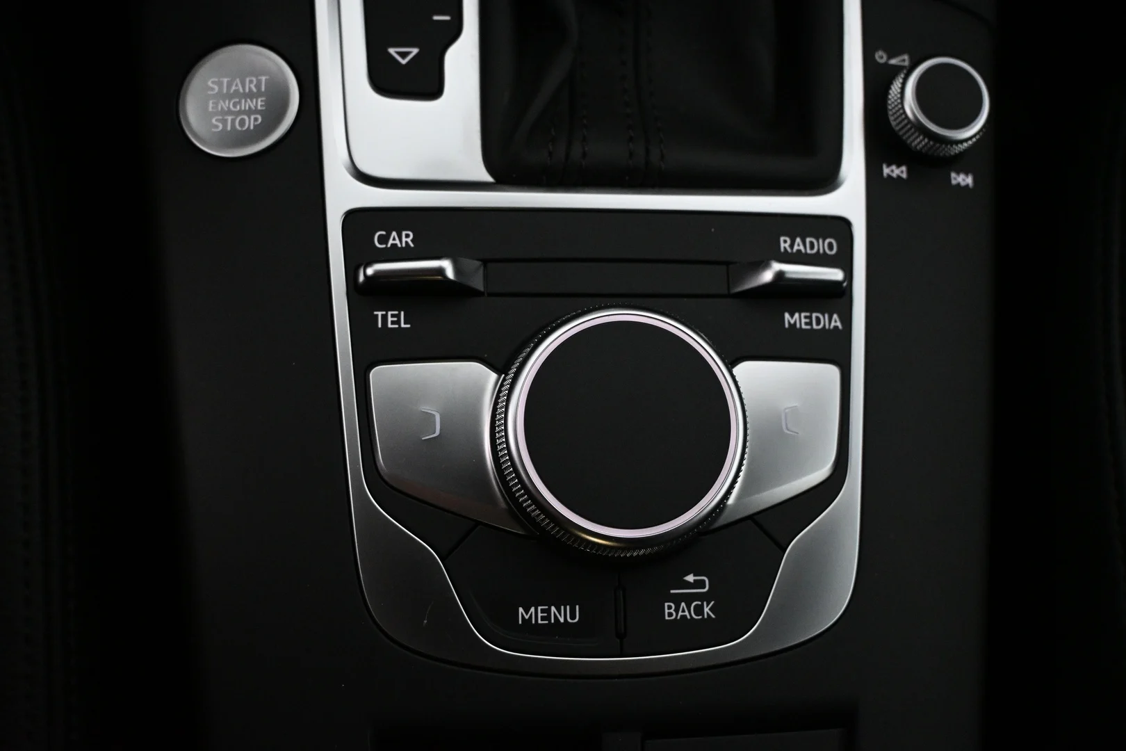 Car Image - CzAAxZGpoZamwVCcgsS1K