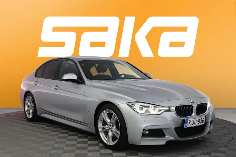 BMW 330