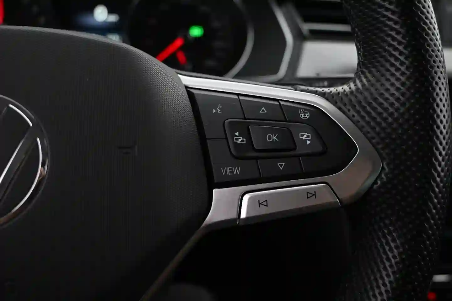 Car Image - 4jGzJJMcN34t4p3lDSfiH5