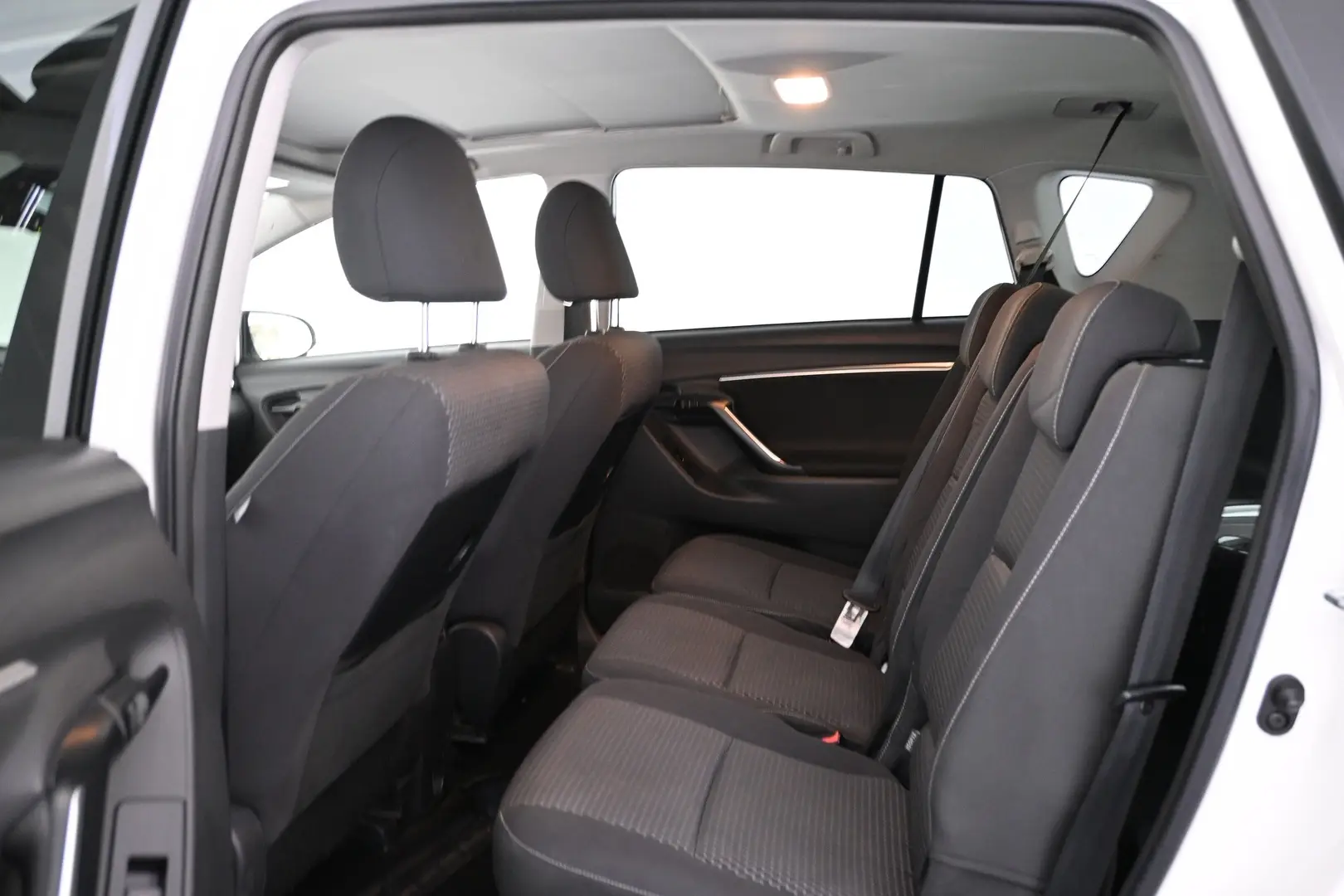Car Image - 5Uzba2b60jzqvaQuls8FM4