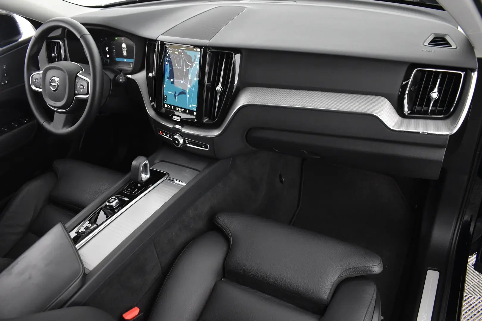 Car Image - UkDHRV7B0gWjFV2qsPc2e