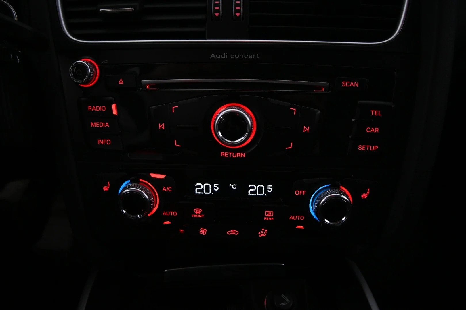 Car Image - 7sqYYRPhA4yKvGJCcc15Z8