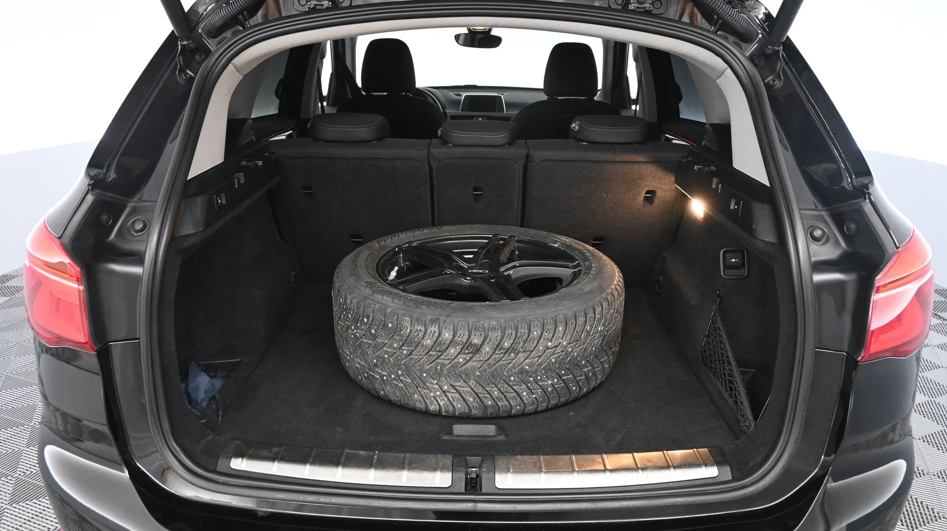 Car Image - h6lhTTGTXfLyp0eoSlt2o
